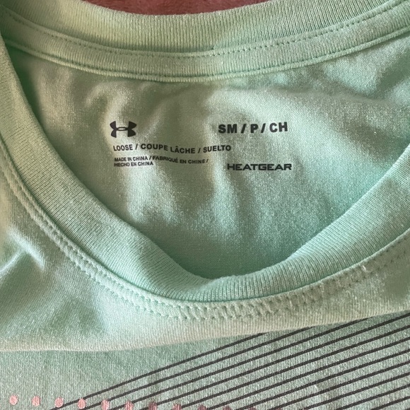 Under Armour long sleeve top. - Picture 7 of 9